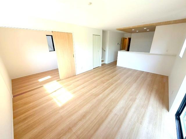 成田市中台新築戸建 リビング