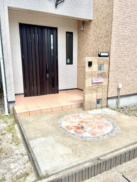 八街市文違中古戸建 玄関