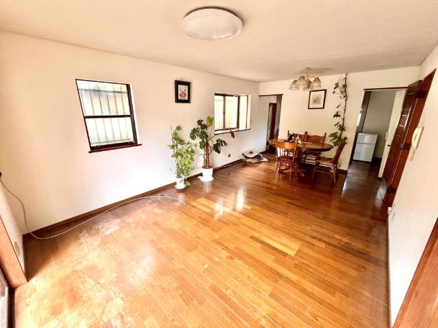 山武市木原中古戸建 リビング
