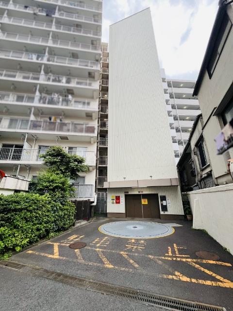 メガロン大井町 駐車場
