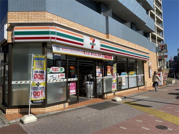 ｾﾌﾞﾝｲﾚﾌﾞﾝ 練馬3丁目店：51m