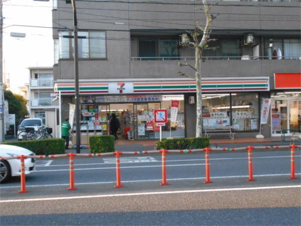 ｾﾌﾞﾝｲﾚﾌﾞﾝ 練馬北町店：291m