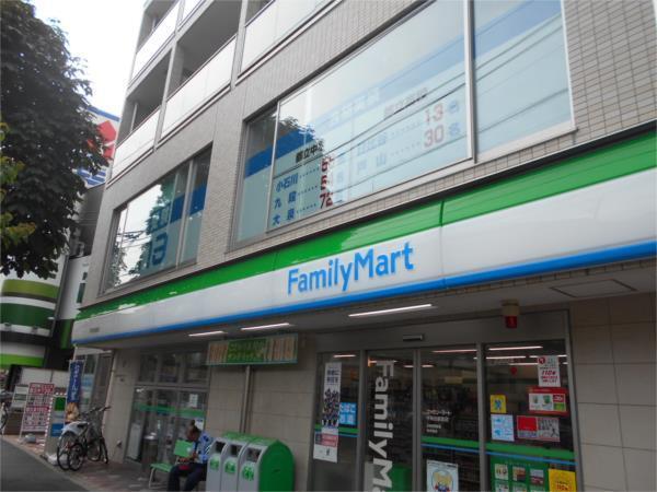 ﾌｧﾐﾘｰﾏｰﾄ 平和台駅前店：183m