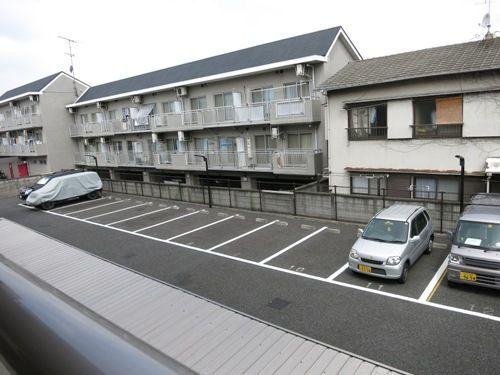 サンライフ氷川台（205） 駐車場