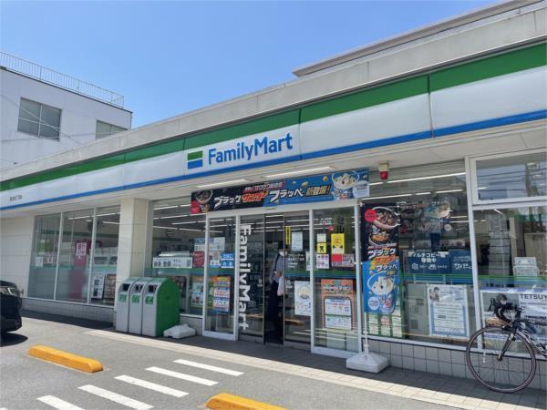 ﾌｧﾐﾘｰﾏｰﾄ 豊玉南三丁目店：95m