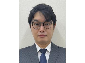 スタッフのサムネイル