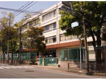 川崎市立野川小学校：421m