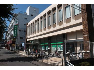 埼玉りそな銀行坂戸支店：213m