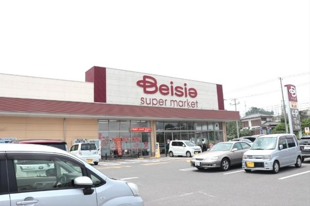 ベイシアスーパーマーケット鳩山店：744m