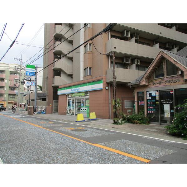 ファミリーマート二子大通り店：306m