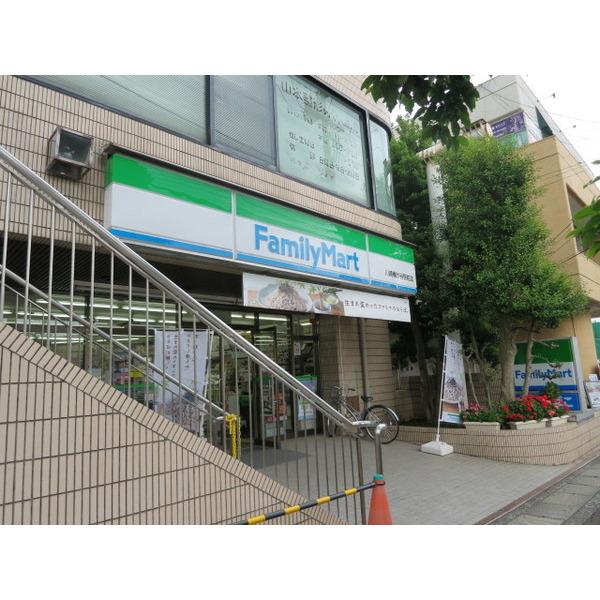 ファミリーマート川崎梶が谷駅前店：81m