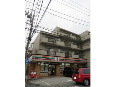 セブンイレブン川崎溝口2丁目店：238m