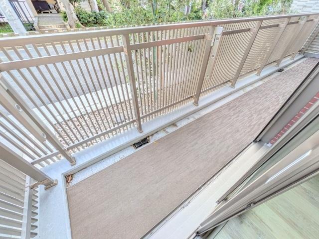 川崎市高津区久末マンション バルコニー