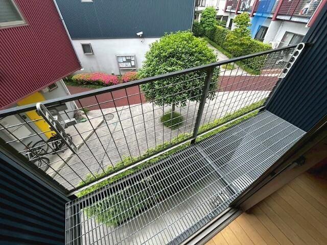 川崎市中原区上小田中タウンハウス バルコニー