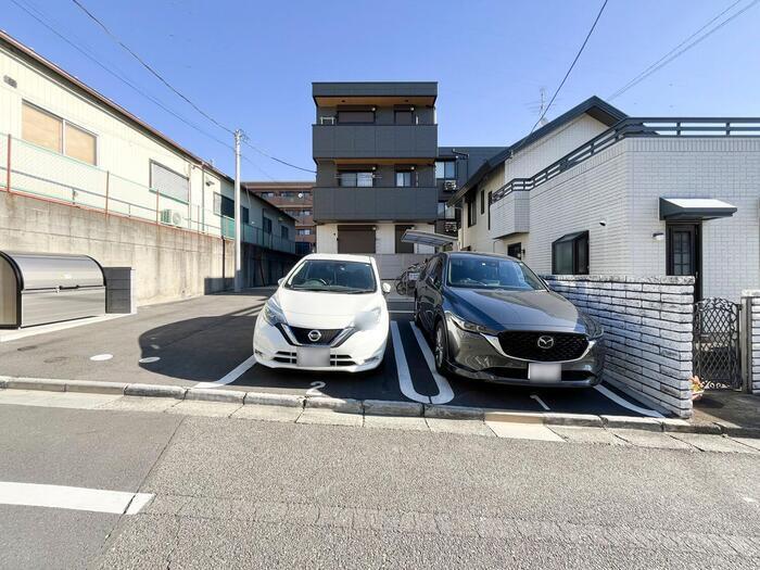 COLINA DO  SUL（ ｺﾘｰﾅ ﾄﾞ ｽﾙ）（302） 駐車場