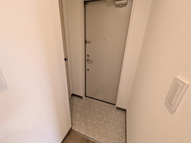 リムズコート梶ヶ谷（204） 玄関