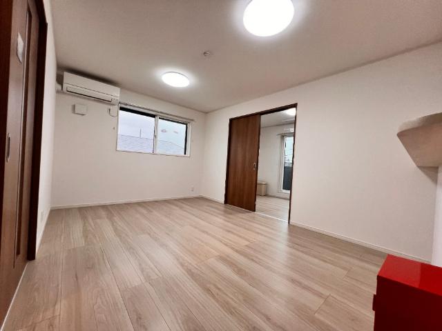 サンライズ登戸Ⅰ（301） リビング