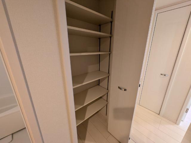 川崎市宮前区宮前平アパート 収納