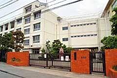 川崎市立向丘中学校：1498m
