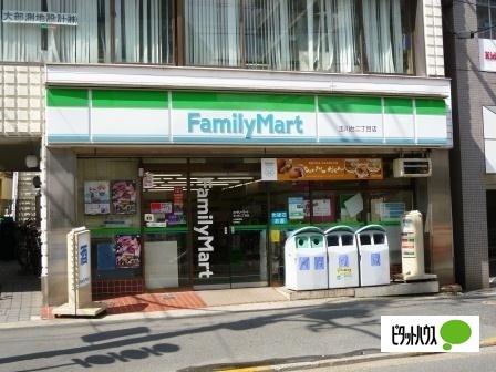 ファミリーマート玉川台二丁目店：65m