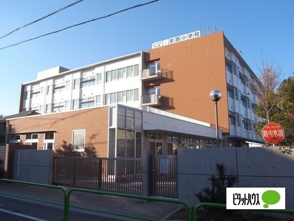 世田谷区立京西小学校：815m