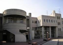 川崎市立宮内中学校：243m