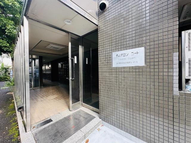 世田谷区弦巻マンション エントランス