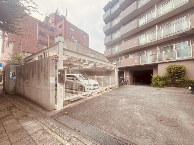 世田谷区瀬田マンション 駐車場