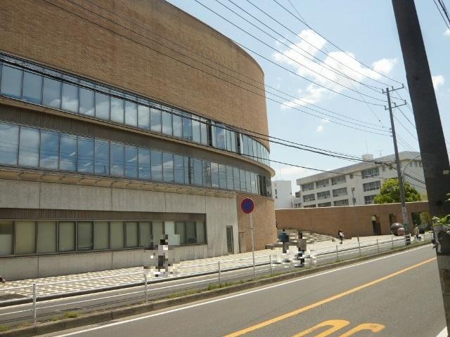 洗足学園音楽大学附属図書館：1393m