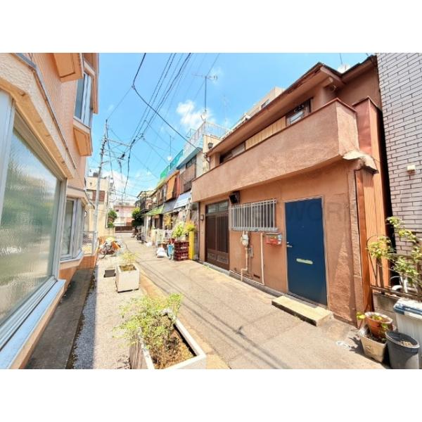 古家は解体予定、8月末頃更地渡しが可能です！