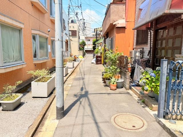 前面道路はセットバックが必要になります。