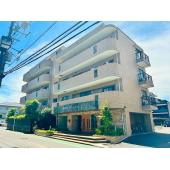 2003年12月完成、7階建てSRC造、総戸数25戸、分譲マンション。東急田園都市線「藤が丘」駅まで徒歩約3分の好立地！