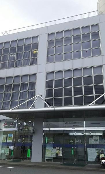 銀行
