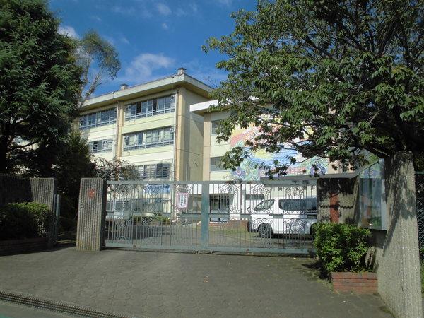 中学校