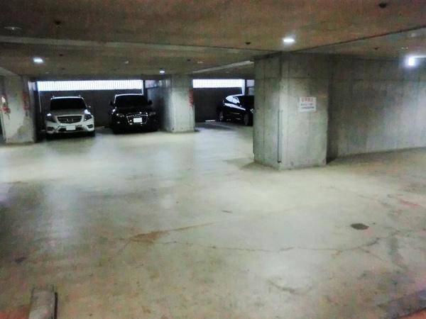 グランシティ上用賀 駐車場
