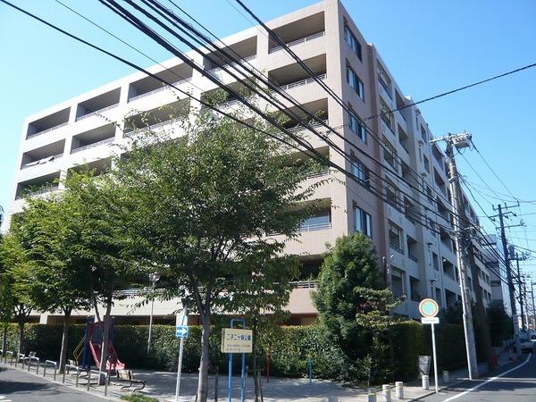 二子多摩川パーク・ホームズビューパティオ 外観