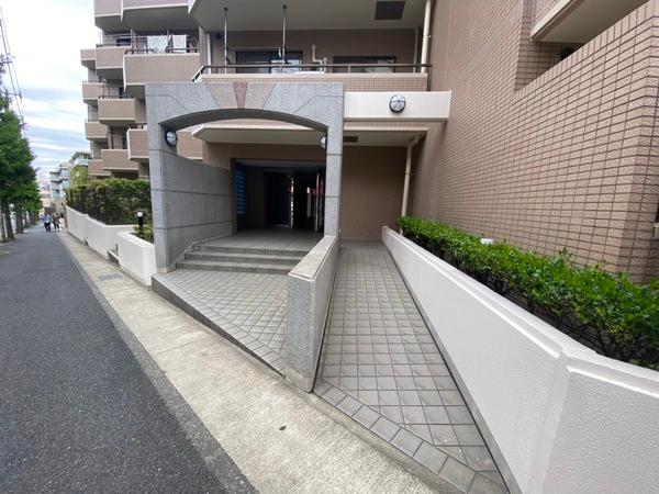 サンヴェール藤が丘 エントランス