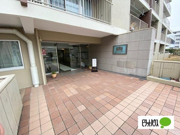 ライオンズマンション青葉台 エントランス