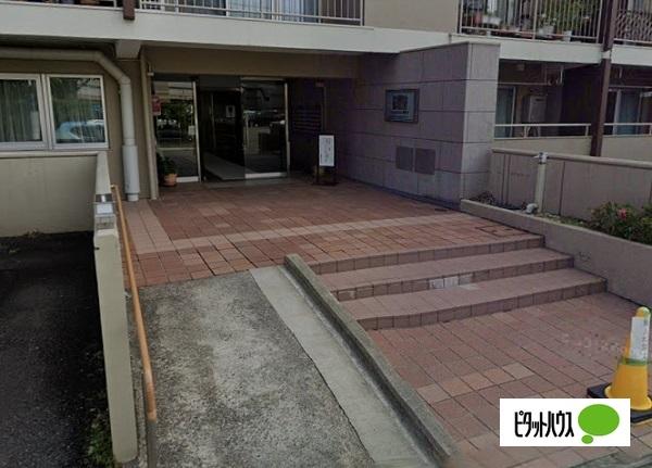 ライオンズマンション青葉台 エントランス
