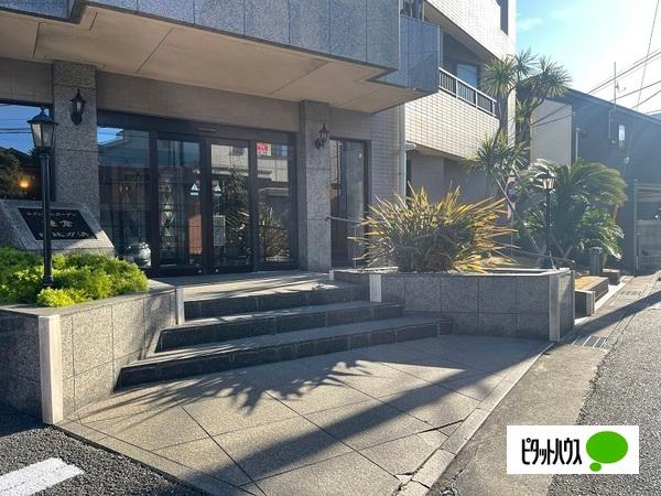 エクレールガーデン鎌倉由比ガ浜 エントランス