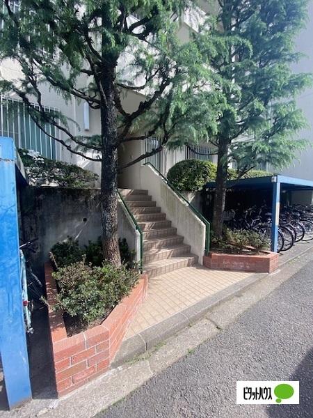 パークハイツ百合ヶ丘 エントランス