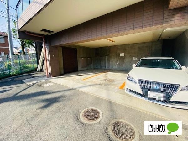 コスモ新百合ヶ丘 駐車場