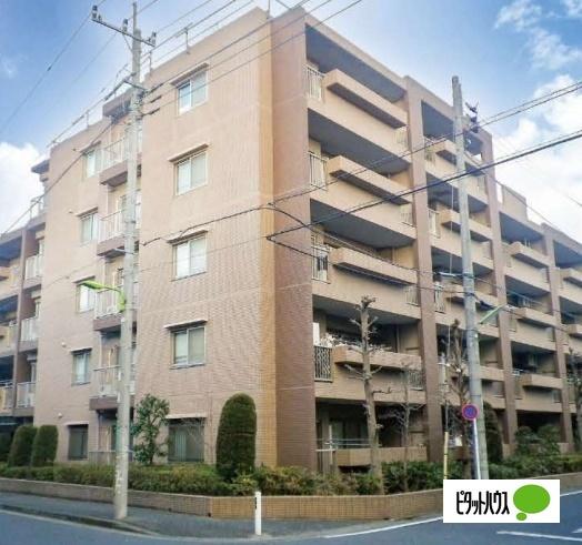 2003年2月築。多摩川河川敷まで徒歩1分