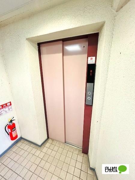 ソレイユ市ヶ尾 ロビー