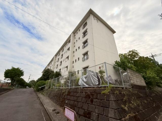 たまプラーザ団地５街区９号棟 外観