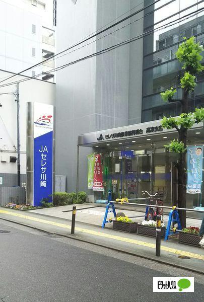 銀行