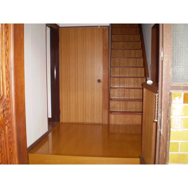 伊勢山戸建（1） 玄関
