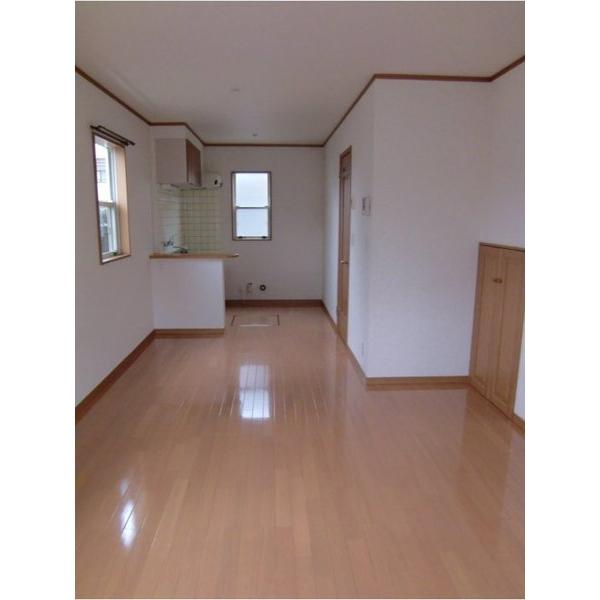 太田市鳥山上町アパート リビング