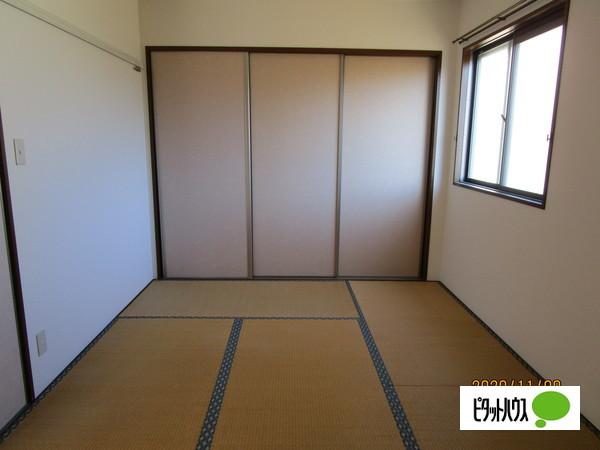 セピア（101） 収納