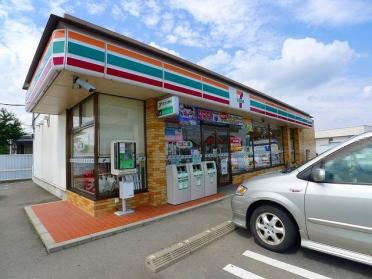 セブンイレブン尾島亀岡店：450m